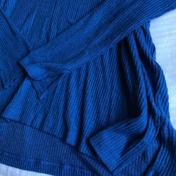 Aerie AE Plush Ribbed Turtleneck Chakra Blue - Picture 4 of 10